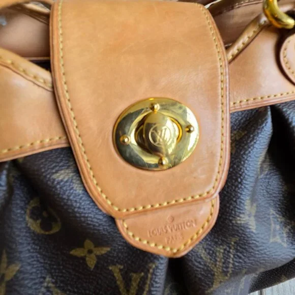 Louis Vuitton Boetie Monogram GM Handbag - Picture 4 of 15